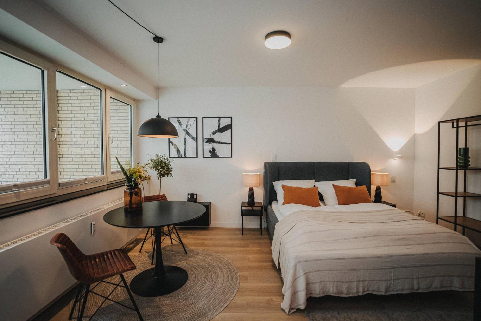Downtown Apartment Mit Luxusbad Am Hafen Nur 5 Minuten Zu Fuss In Die Innenstadt Und Zum Bahnhof! أولدنبورغ المظهر الخارجي الصورة