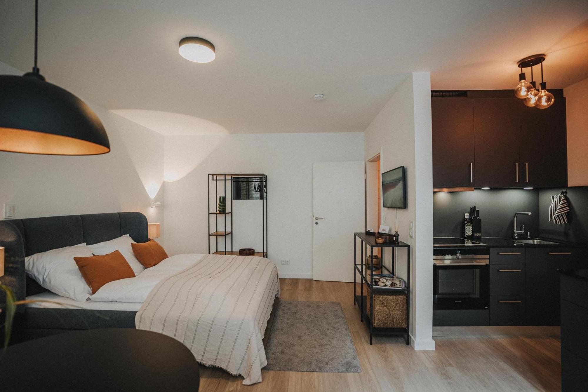 Downtown Apartment Mit Luxusbad Am Hafen Nur 5 Minuten Zu Fuss In Die Innenstadt Und Zum Bahnhof! أولدنبورغ المظهر الخارجي الصورة