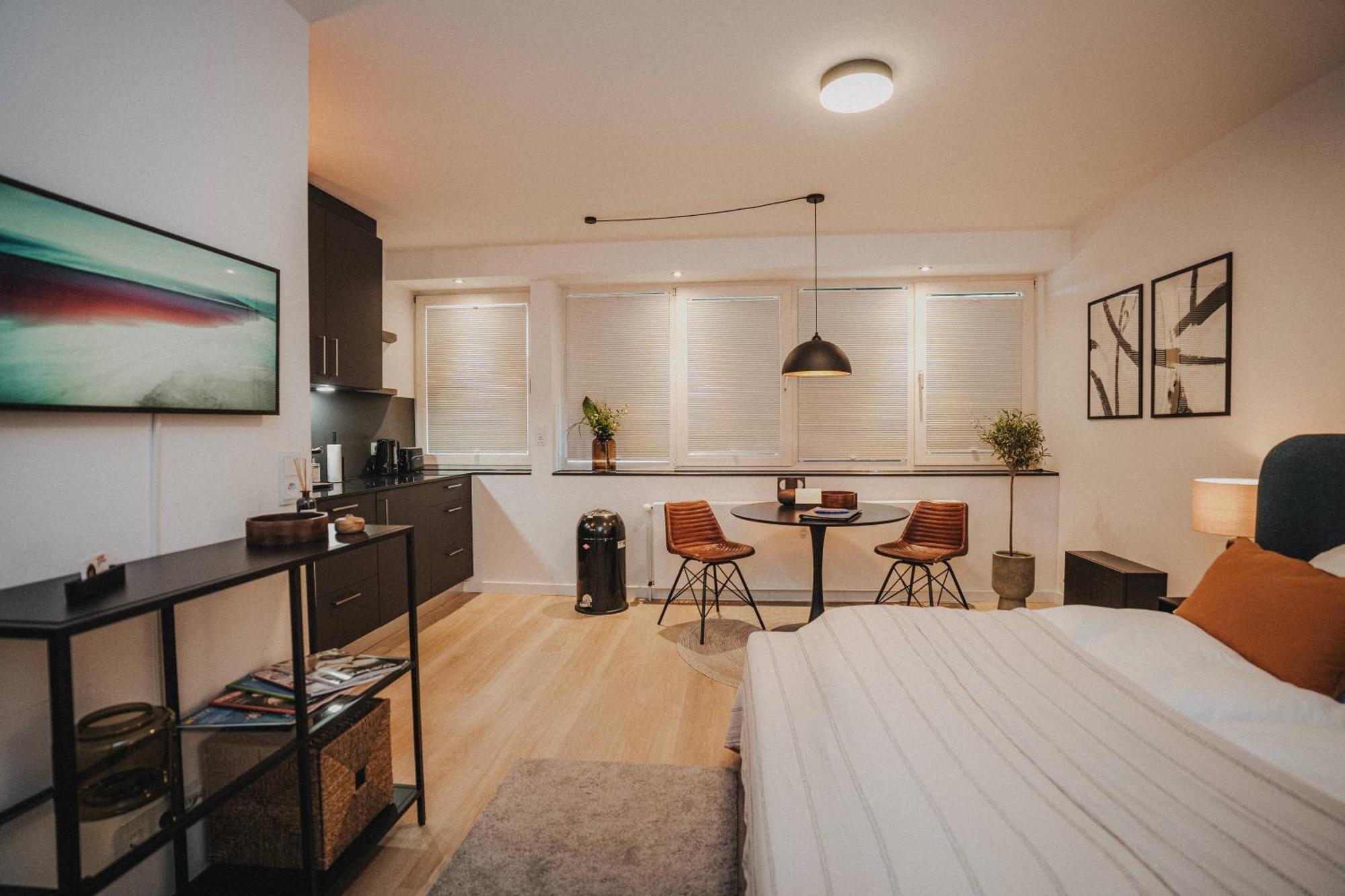 Downtown Apartment Mit Luxusbad Am Hafen Nur 5 Minuten Zu Fuss In Die Innenstadt Und Zum Bahnhof! أولدنبورغ المظهر الخارجي الصورة
