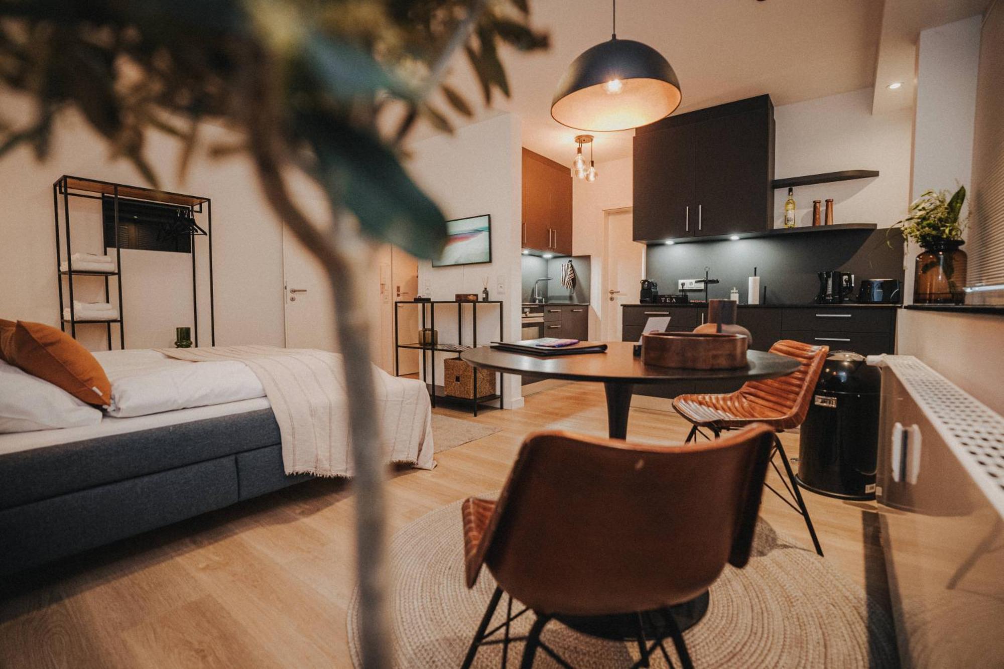 Downtown Apartment Mit Luxusbad Am Hafen Nur 5 Minuten Zu Fuss In Die Innenstadt Und Zum Bahnhof! أولدنبورغ المظهر الخارجي الصورة